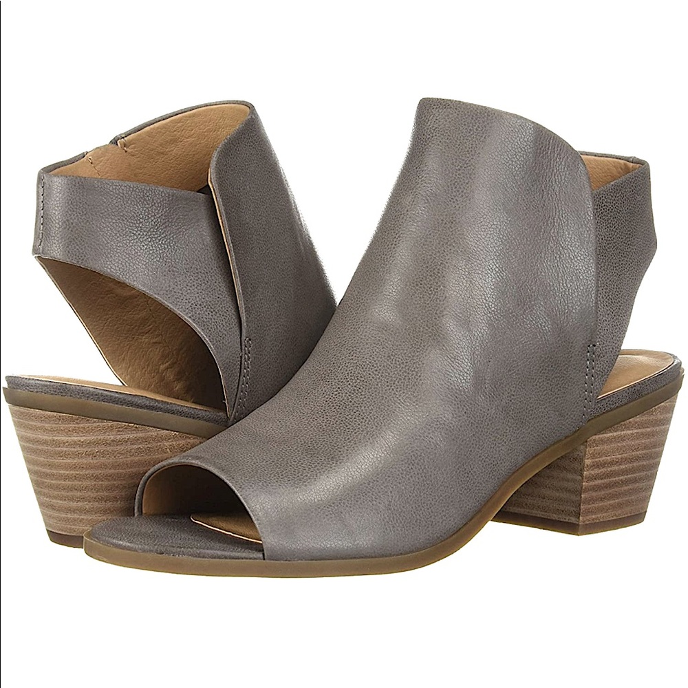 Lucky Brand 🍀Baaka ankle strap bootie sz 8.5